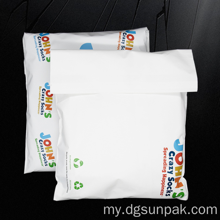 အဝတ်အထည်များ Polybag စိတ်ကြိုက်ဒီဇိုင်းတိုးချဲ့နိုင်သော Poly-Mailers Bag